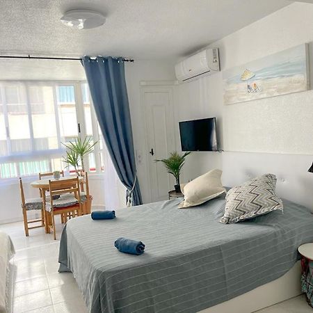 Studio Flat 150M Away From Beach ตอร์เรเวียคา ภายนอก รูปภาพ