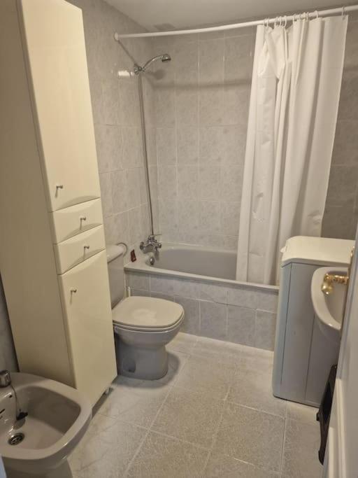 Studio Flat 150M Away From Beach ตอร์เรเวียคา ภายนอก รูปภาพ